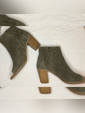 TOMS Majorca Peep Toe Booties Green Suede US 8.5